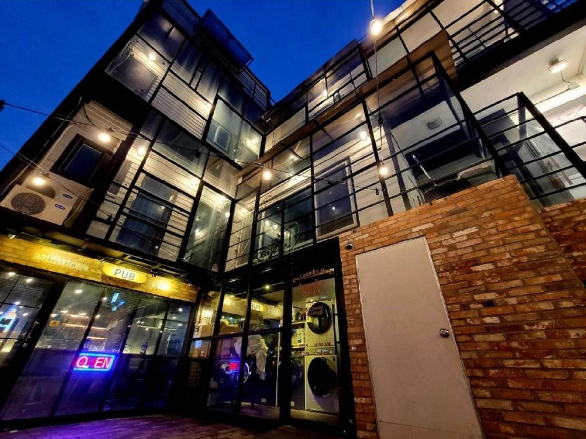 Inno Hostel & Pub Lounge Hongdae Seul Exterior foto